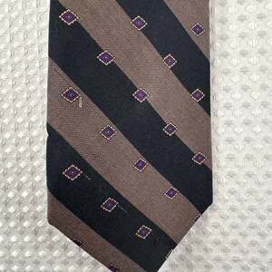 Lanvin Paris 100% Silk Geometric  Print Tie